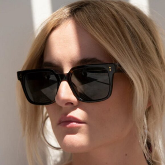 Raen West Ghost Frame Mismatched Lens Unisex Sunglasses w/ Case 55-19-145 - Picture 2 of 16